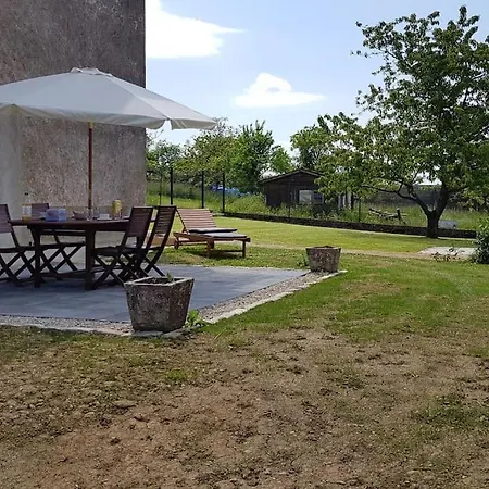 Сasa de vacaciones De La Madone